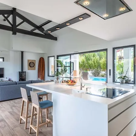 Holiday home Easy Cles - 5 Bedrooms Heated Pool Ac