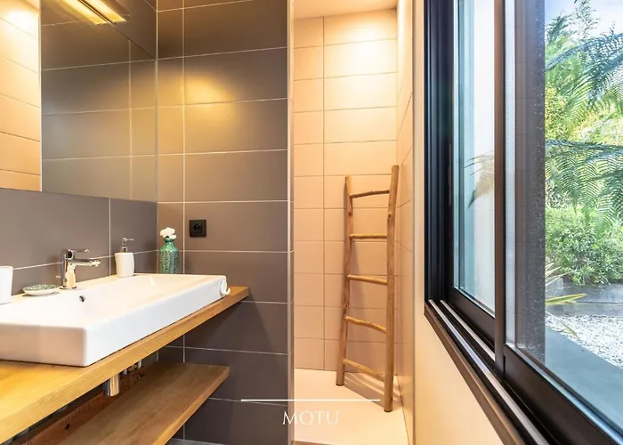 Manureva - Piscine Au Sel بيت للعطل