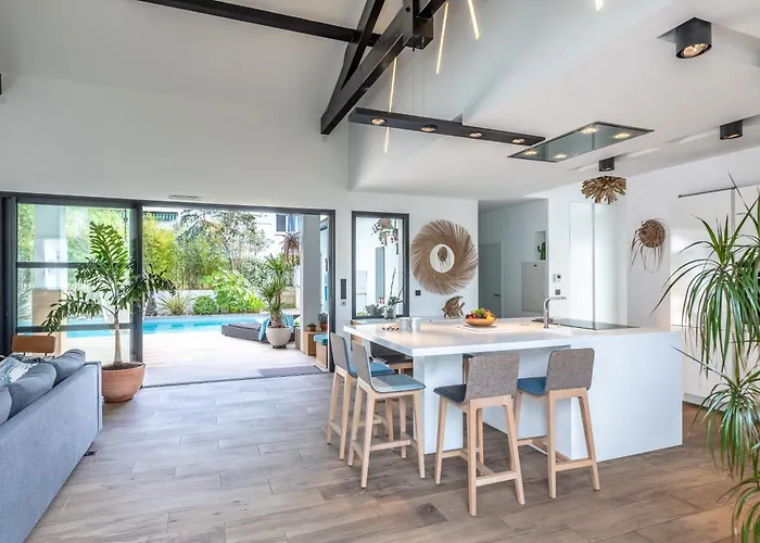 Manureva - Piscine Au Sel Vikendica Biarritz